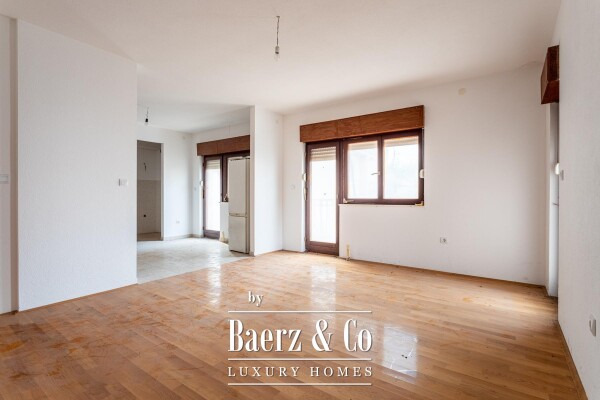 photo 18 Stobreč, a well-built house with 3 apartments, total area of 561 m²