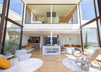 Luxury Villa with Private Pool and Sea Views