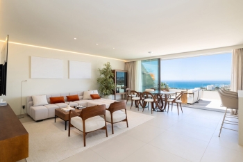 Luxury Sky Villa with Panoramic Sea Views